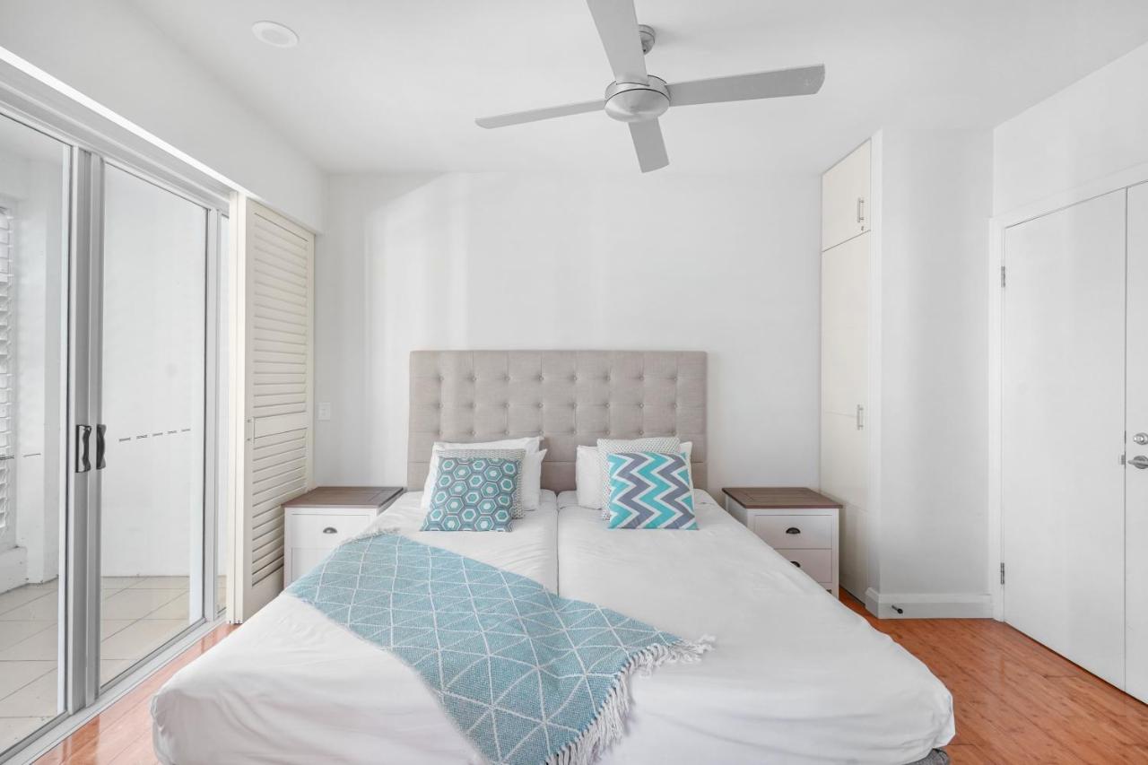 The Beach Club Premium Private Apartments Palm Cove Esterno foto